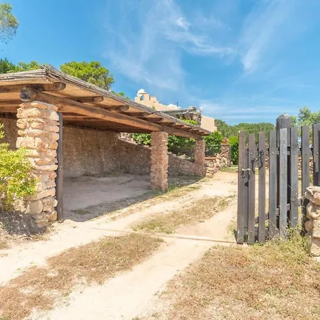 Tavolara Cala Girgolu Villa *