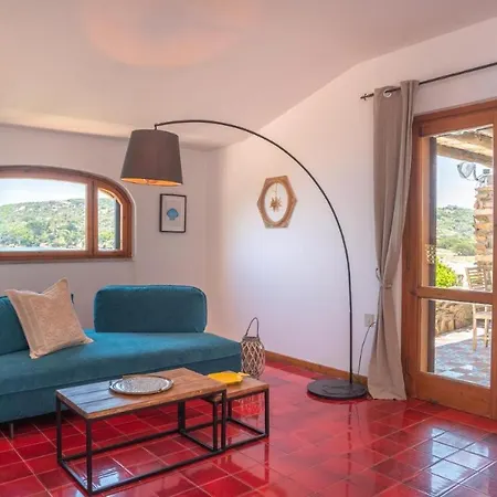 Tavolara Cala Girgolu Villa *
