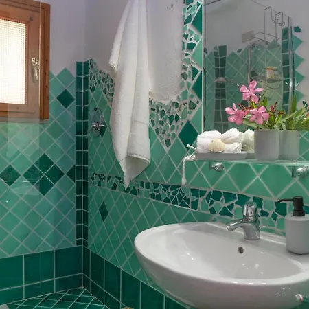 Tavolara Cala Girgolu